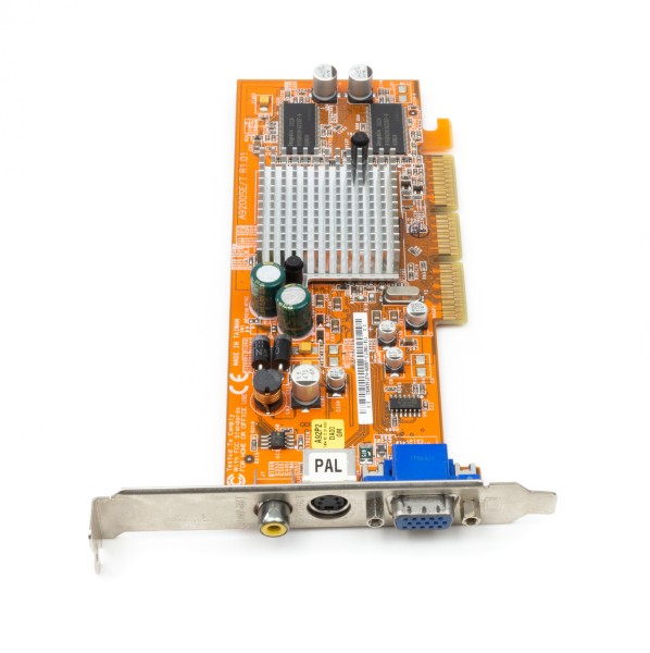 ASUS ATI RADEON 9200 SE Grafikkarte 64MB AGP Vintage
