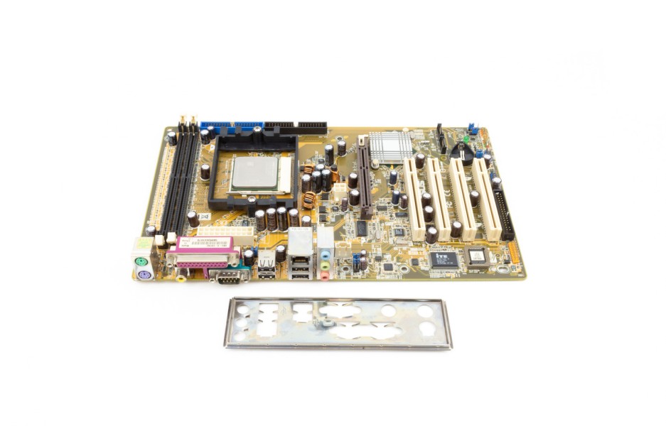 ASUS K8U-X Hauptplatine Sockel 754 Retro PC Mainboard