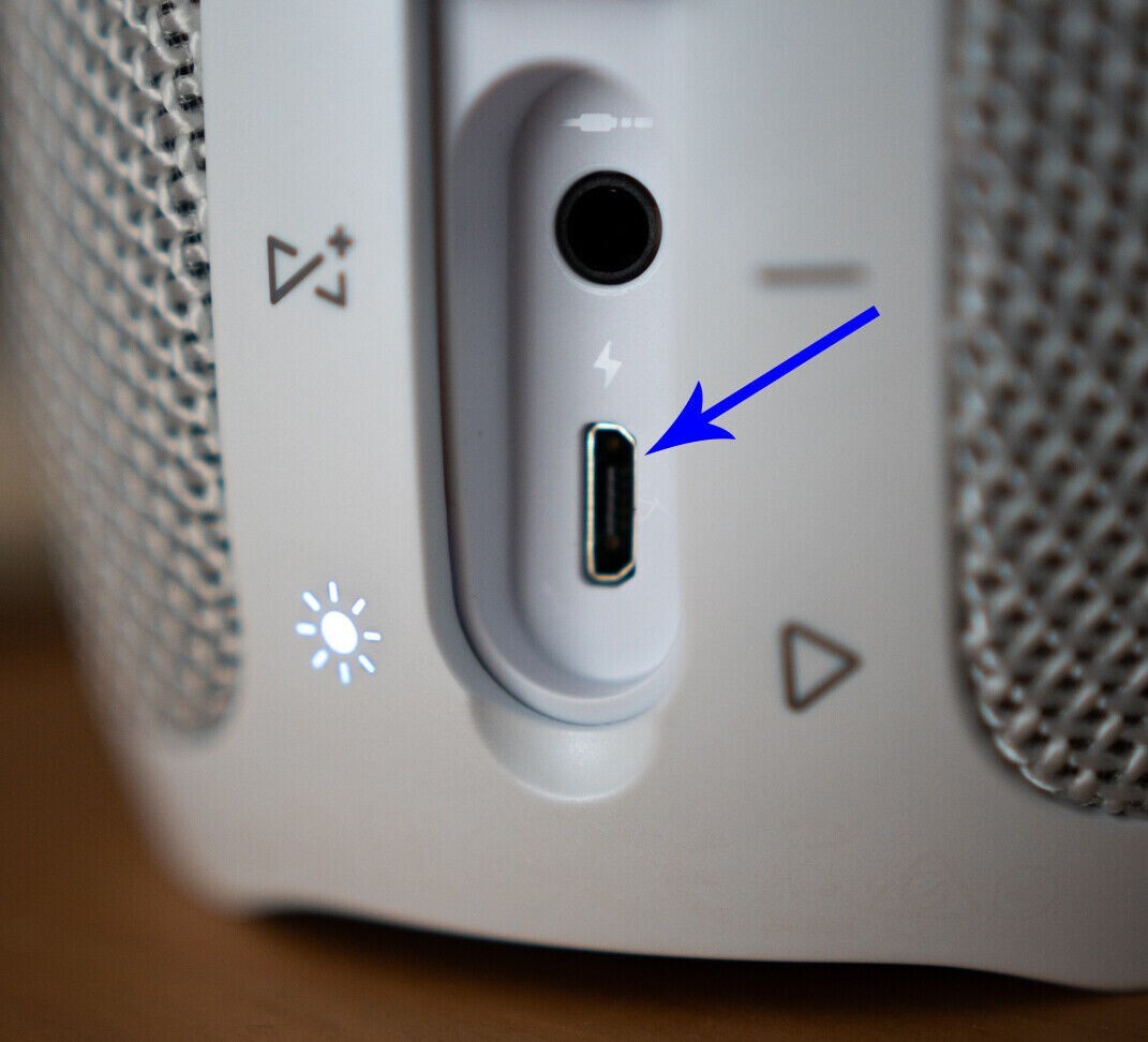 JBL Pulse 3 Micro-USB Port Repair: Fast Fix Service - High-quality Speaker Repair Services Available now with fast shipping worldwide