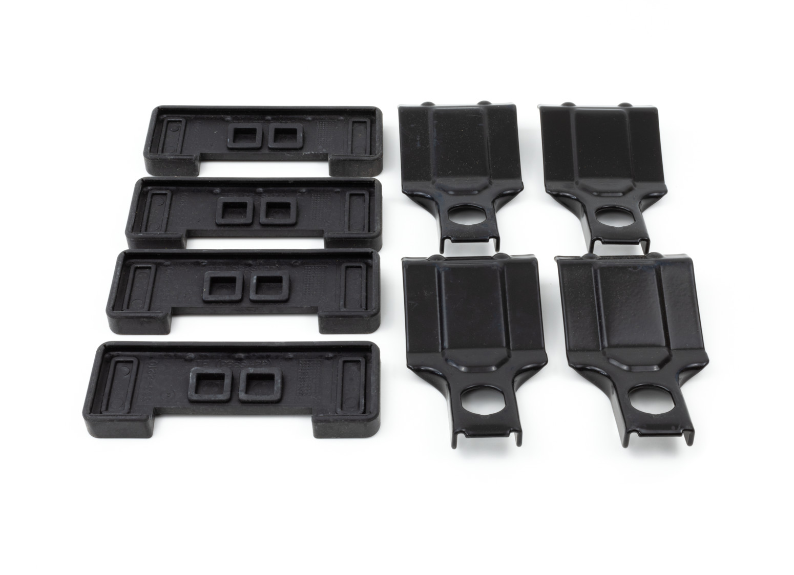 Kit de Fixation Thule 1032 pour Barres de Toit Mazda - Haute qualité Accessoires barres de toit Disponible maintenant avec une expédition rapide dans le monde entier