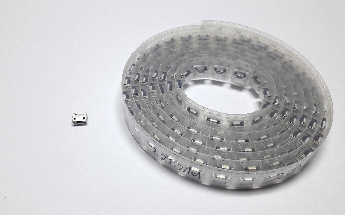 Riparazione Connettore Ricarica JBL Pulse 2 Micro-USB - Alta qualità Servizi Riparazione Audio Disponibile ora con spedizione veloce in tutto il mondo