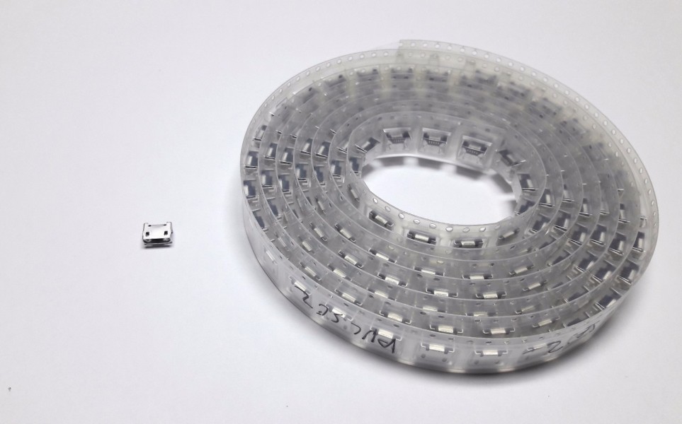 Reparación Conector Carga Micro-USB JBL Pulse 2 Experto - Alta calidad Servicios de Reparación Disponible ahora con envío rápido a todo el mundo