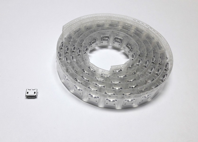 Riparazione Connettore Ricarica JBL Charge Micro-USB - Alta qualità Servizi Riparazione Audio Disponibile ora con spedizione veloce in tutto il mondo