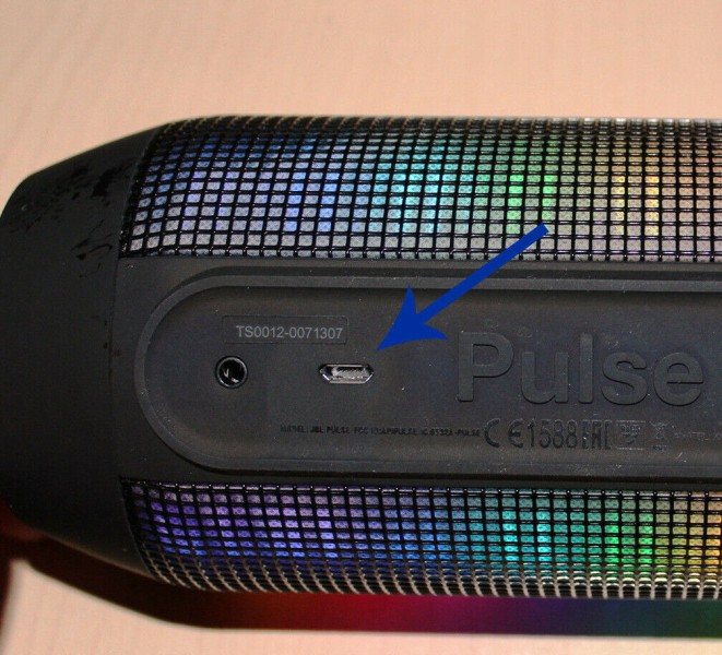 Riparazione Connettore Ricarica JBL Pulse Micro-USB Veloce - Alta qualità Servizi Riparazione Audio Disponibile ora